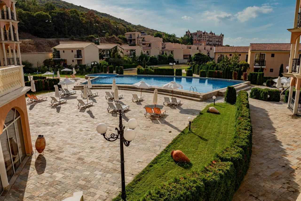 Menada Negresco Apartments Елените Экстерьер фото
