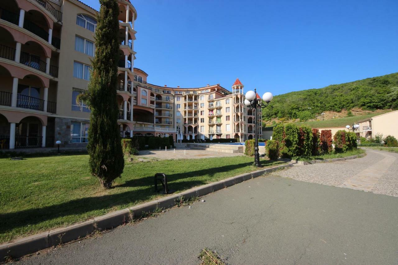 Menada Negresco Apartments Елените Экстерьер фото